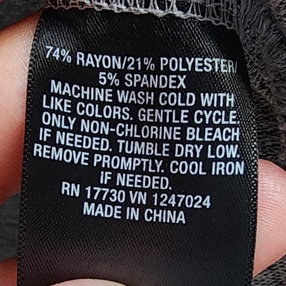 Mossimo Supply Co. Gray Cold Shoulder Sweater Size XS - Picture 11 of 16